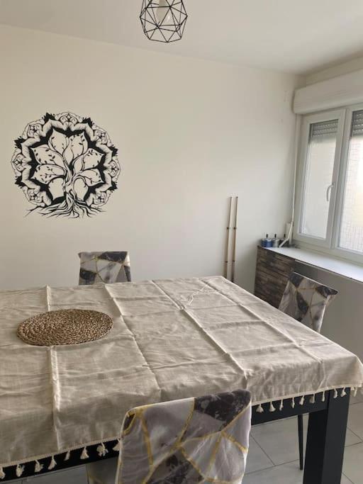 Appartement Ping-Pong Proche Gare Gagny מראה חיצוני תמונה